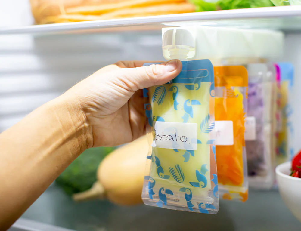 Reusable Food / Yoghurt Pouches & Breast Milk Bag Organiser - Freezer - Image 7